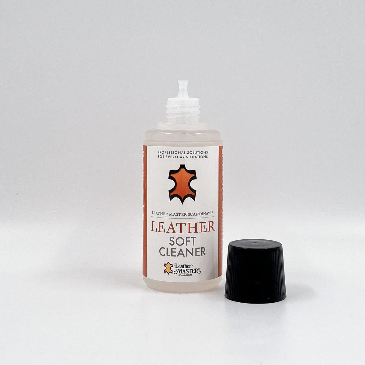 Leather Soft Cleaner baksida med bruksanvisning